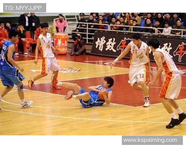 八一男篮与福建男篮激战正酣谁能在赛场上笑到最后